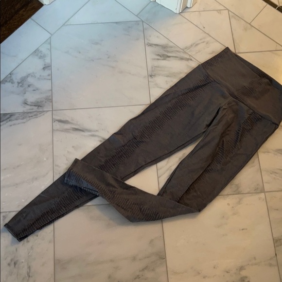 Onzie Snakeprint Legging - Picture 4 of 4